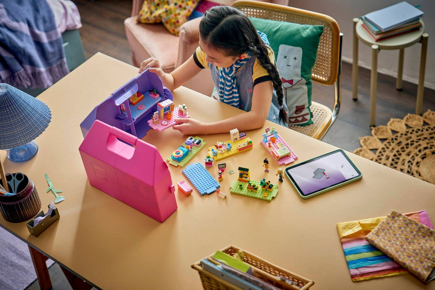 42697 Kreativer Puppenhauskoffer