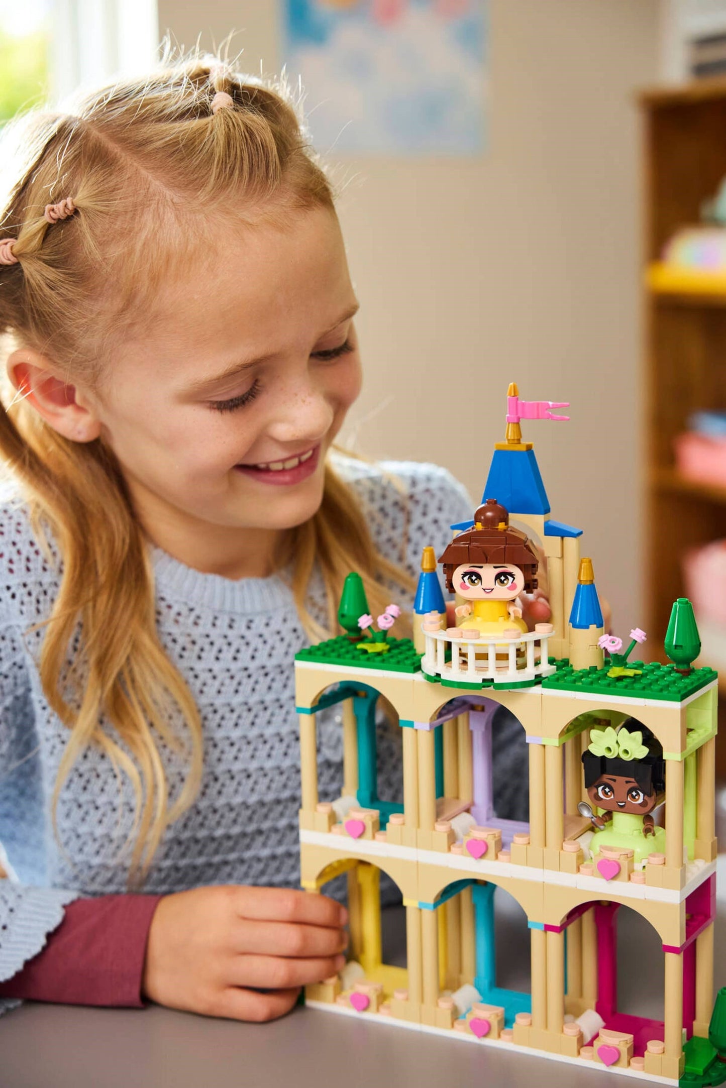 43291 Die Mini-Prinzessinnen Belle und Tiana mit ihrem Schloss